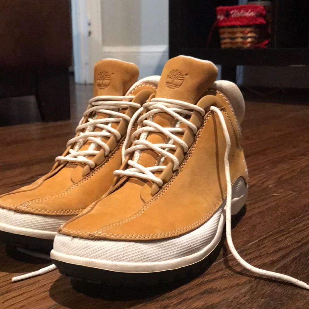 Woman timbs